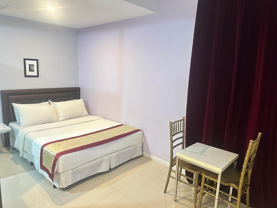 Kingsman Boutique Hotel Kota Kinabalu Exterior photo