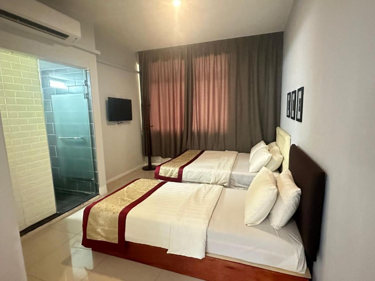 Kingsman Boutique Hotel Kota Kinabalu Exterior photo